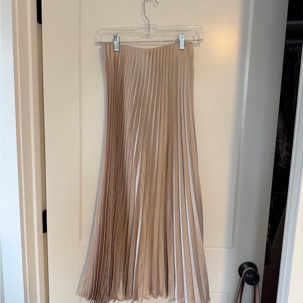 NWT Zara Gold Pleated Midi Skirt - Picture 2 of 5